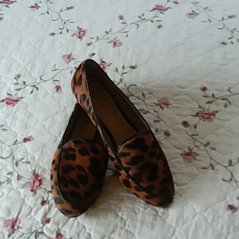 Leopard print haircalf loafers